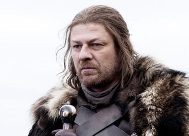 Así luce el actor que interpretó a Eddard Stark en “Game of Thrones”, a sus 64 años