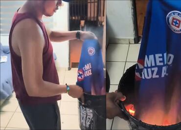Aficionado del Cruz Azul quema jersey de la Máquina tras eliminación; "Puras desilusiones, puros fracasos, pinc... equipo ped..."