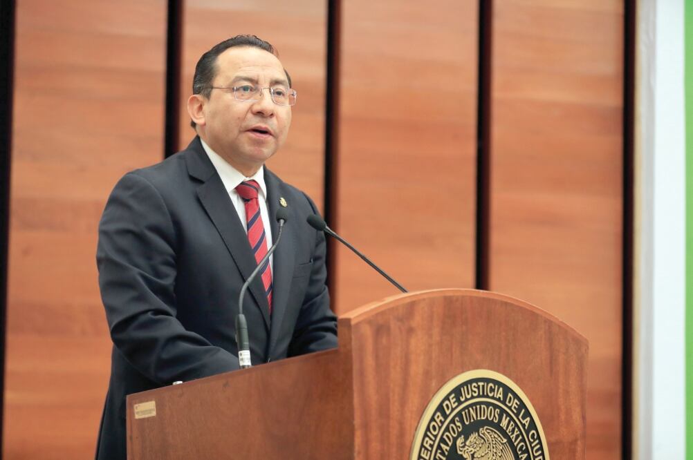 Visión. El magistrado presidente del TSJ, Rafael Guerra, destacó que el primer paso es divulgar la Carta Magna. (IRVIN OLIVARES. EL UNIVERSAL)