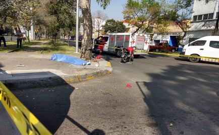 Motociclista muere al chocar contra camioneta en calzada Ignacio Zaragoza