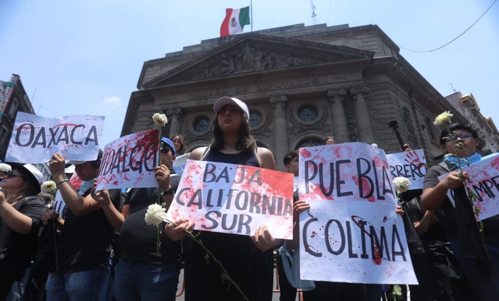 Organizaciones religiosas marcharon desde el Monumento a la Revolución para exigir un alto a la despenalización del aborto, el sábado 3 de mayo de 2025. Foto: Gabriel Pano/EL UNIVERSAL
