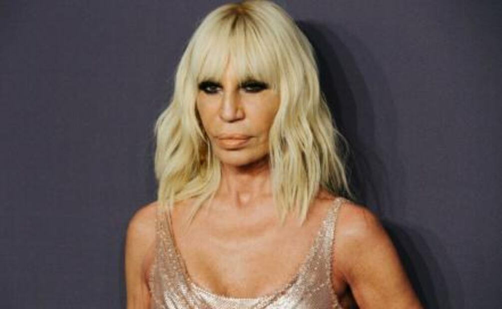 Versace dice adiós al uso de pieles en sus colecciones
