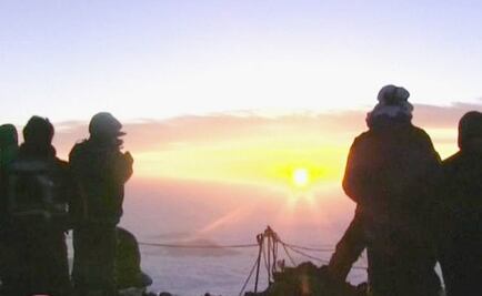 Rescatan en Japón a 13 excursionistas atrapados en montaña nevada