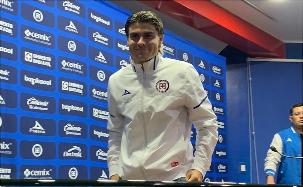 Luka Romero durante su presentación con Cruz Azul. FOTO: Edgar Enríquez/ EL UNIVERSAL