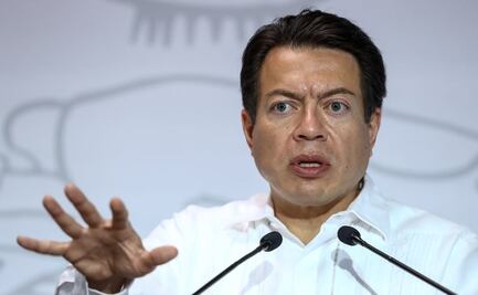 Anuncia Mario Delgado regreso del periódico Regeneración; empleados exigen pago de sueldos