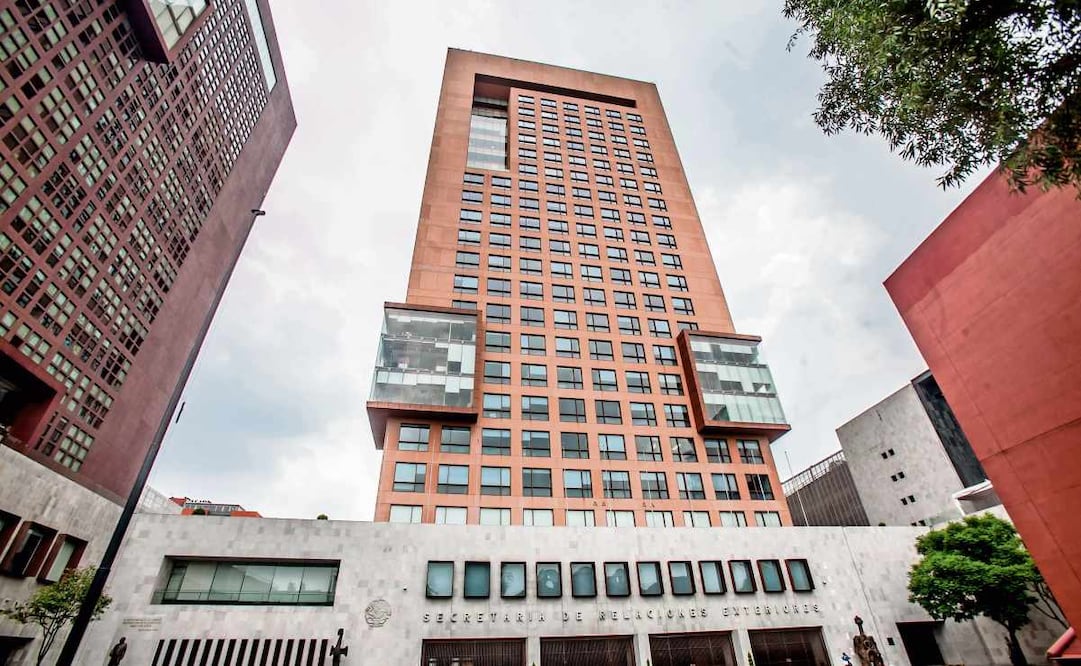 La SRE pagó 6 millones 409 mil 570 dólares a Seguros Atlas por un seguro de gastos médicos para personal que contrató en Estados Unidos y Canadá. Foto: Archivo EL UNIVERSAL