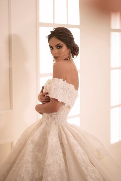 Ximena Navarrete es la nueva imagen de la colección de novias de Benito Santos