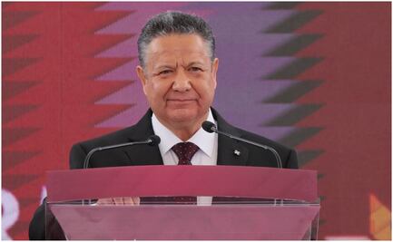 Julio Menchaca permanece internado en una clínica particular de Hidalgo; sufrió un desvanecimiento en evento público