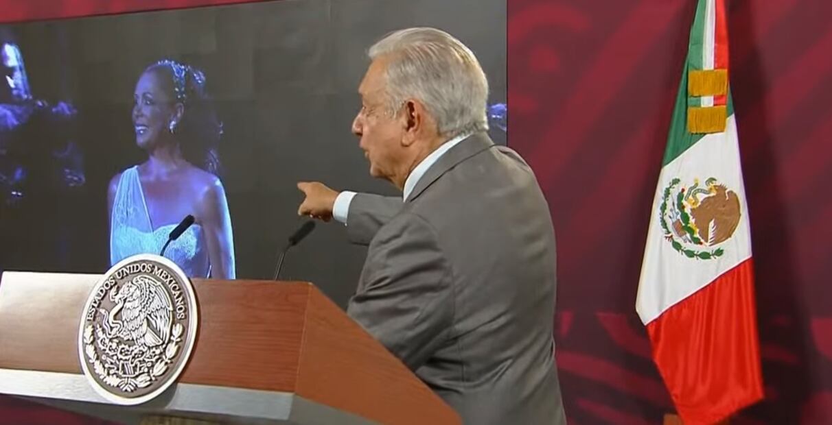 AMLO rechazó la versión con Isabel Pantoja. Foto: Captura de pantalla
