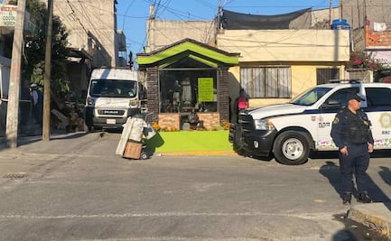 Hallan sin vida a joven en calles de alcaldía Iztapalapa; presuntamente recibió disparos de arma de fuego