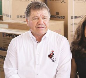 Embargan bienes a regidores de Macuspana