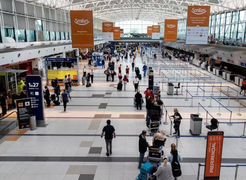 La pasajera detenida estaba por embarcar en un vuelo a Barcelona. Foto: La Nación Argentina/GDA
