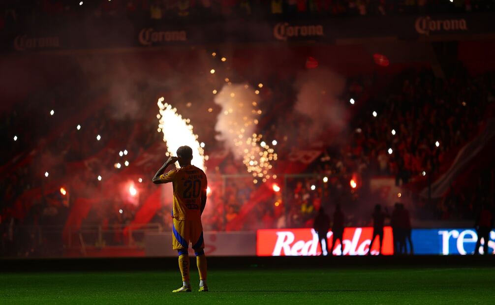 Toluca y Tigres durante la semifinal del Clausura 2025 - Foto: Imago7