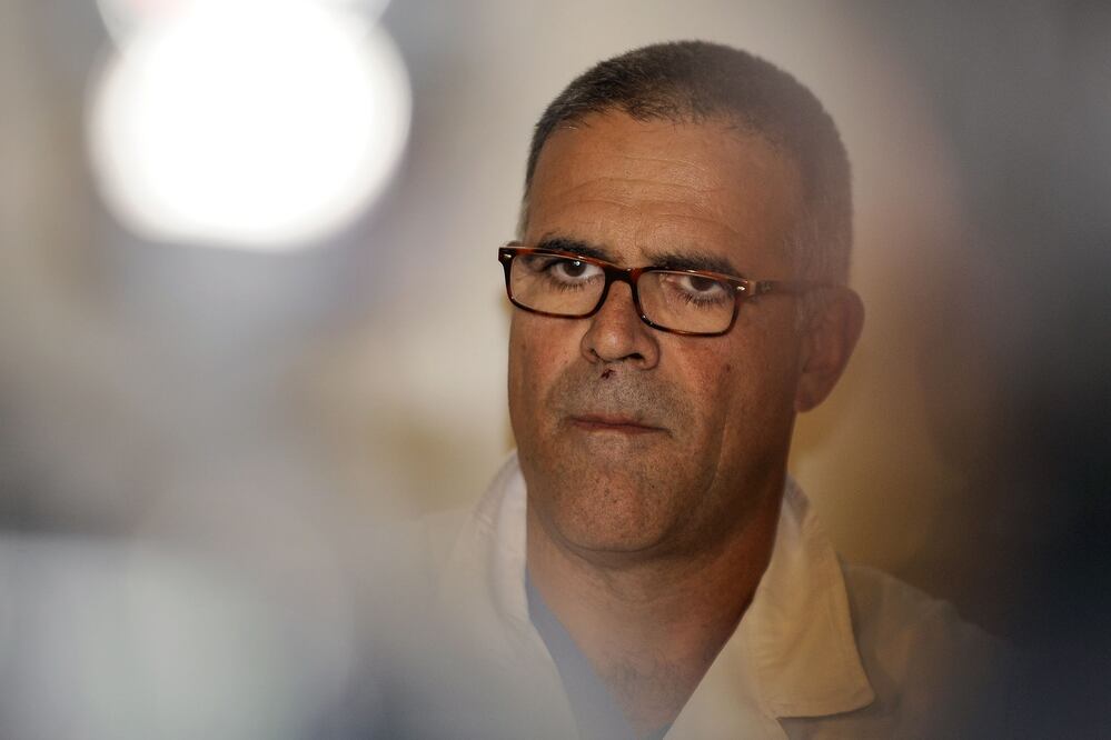 El doctor Alberto Zangrillo, director del hospital San Raffaele de Milán (Foto: AFP)