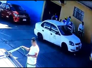 VIDEO. Asaltan a trabajadores de CFE mientras revisaban red en Naucalpan