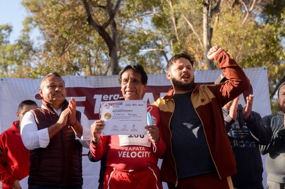 El líder de Morena en la CDMX, Sebastián Ramírez, indicó que se trata de fomentar la unidad familiar. Foto Especial