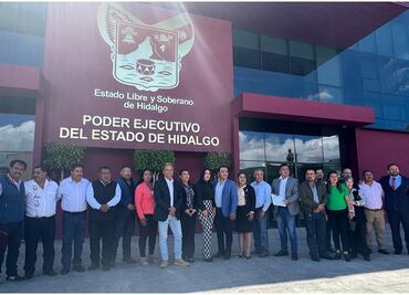 Alcaldes de oposición en Hidalgo firman acuerdo de colaboración con Julio Menchaca; dicen que no abandonarán sus partidos