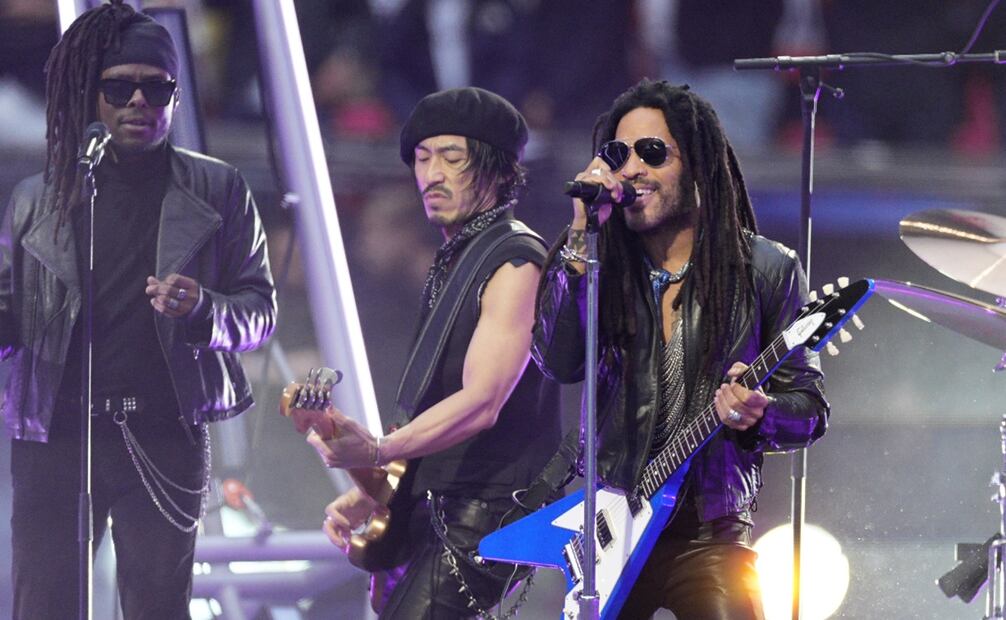 Antes de sumarse a un festival, Lenny Kravitz quiere sorprender a los mexicanos en solitario. Foto: AP Photo/Dave Shopland.