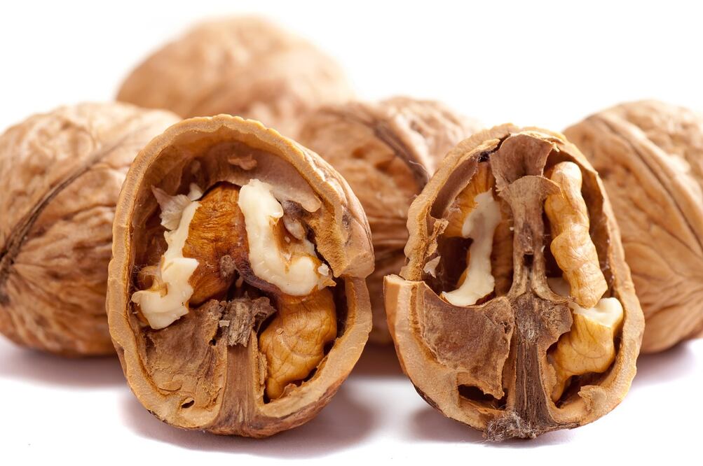 Las nueces son buenas para desinflamar las rodillas /Foto: Pixabay