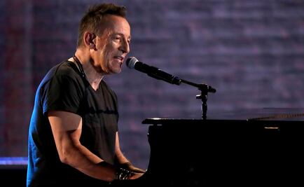 Bruce Springsteen detiene concierto y critica política migratoria de Trump