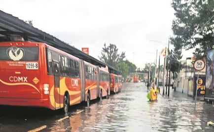 ¡Toma nota! Lluvias provocan servicio lento en las siete líneas del Metrobús