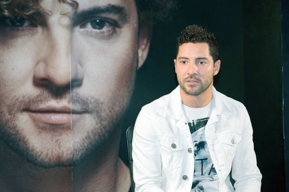 Bisbal agradece haber participado en el disco de Juan Gabriel con “Dios te bendiga mi amor” (UNIVERSAL MUSIC)