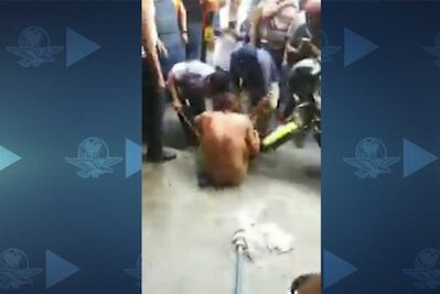 Vecinos graban golpiza a presunto delincuente en la San Felipe