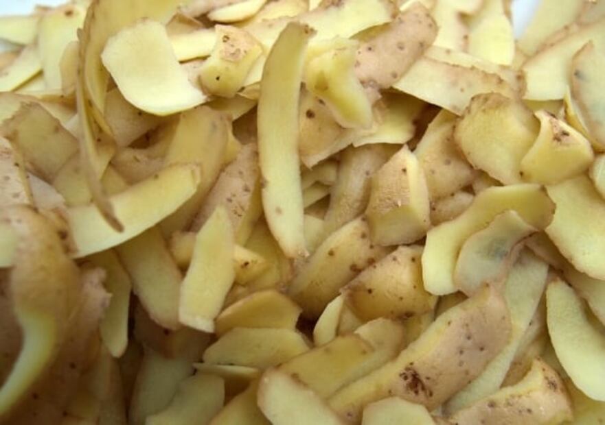 Estira la quincena con una receta de cáscaras de papa 