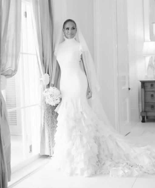 Jennifer Lopez se casó con 3 impresionantes vestidos de Ralph Lauren
