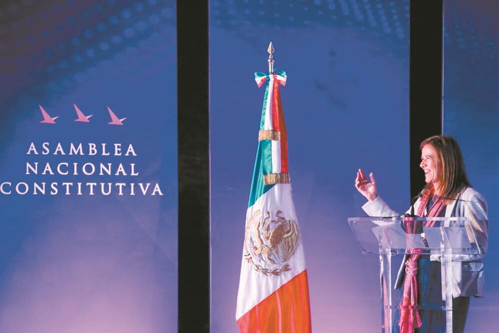 Margarita Zavala encabezó ayer la Asamblea Nacional Constitutiva de México Libre, organización que concluyó los trabajos para convertirse en partido, para lo cual sólo hace falta presentar la solicitud al INE. ESPECIAL