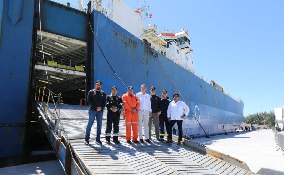 El gobernador Américo Villarreal dio inicio hoy a las operaciones del Puerto del Norte, en Matamoros. Foto: Especial.