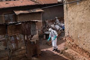 Por brote de ébola, México coordina con EU y Canadá protocolos para el Mundial; consideran medidas de aislamiento
