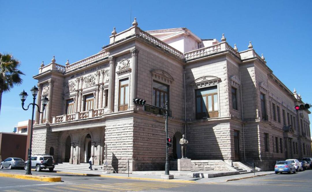 También se apoyará la segunda etapa de los proyectos estratégicos: la Sala de Conciertos del Centro Cultural Tlaqná (Veracruz), el Teatro José Peón Contreras (Yucatán), el Teatro Ricardo Castro (Durango, en la imagen). FOTO: Archivo.