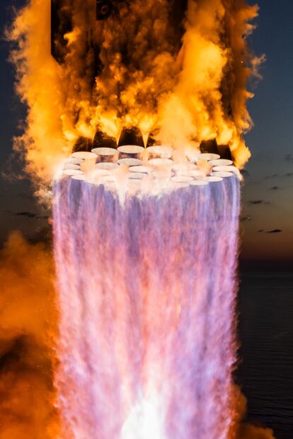 El Starship de SpaceX despega desde Starbase cerca de Boca Chica, Texas. Foto: Vía Space X.