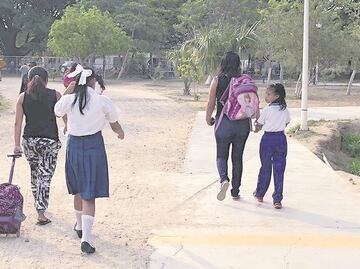 Por huracán "Rosa", anuncian suspensión de clases en Sonora