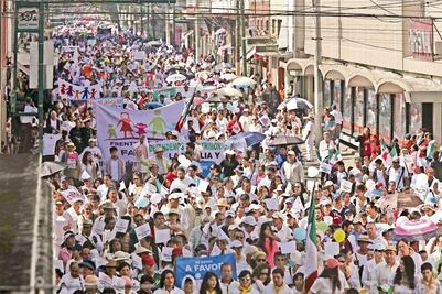 Prevé Frente Nacional por la Familia 150 mil asistentes en marcha