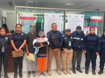 Rescatan a bebé robado a su mamá en Edomex; hay una detenida