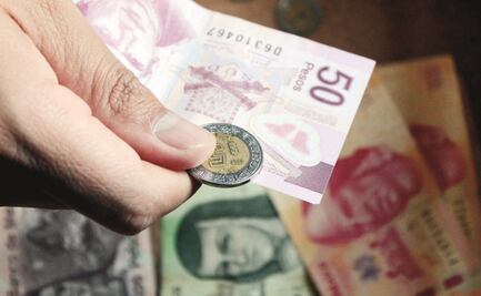 SAT le devuelve impuestos récord a los cumplidos