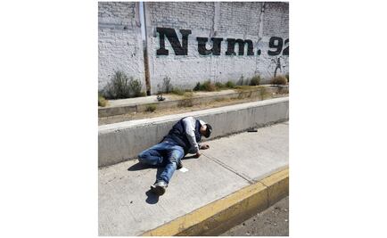 Muere un militar y 2 asaltantes en robo a camión de pasajeros en la México-Puebla