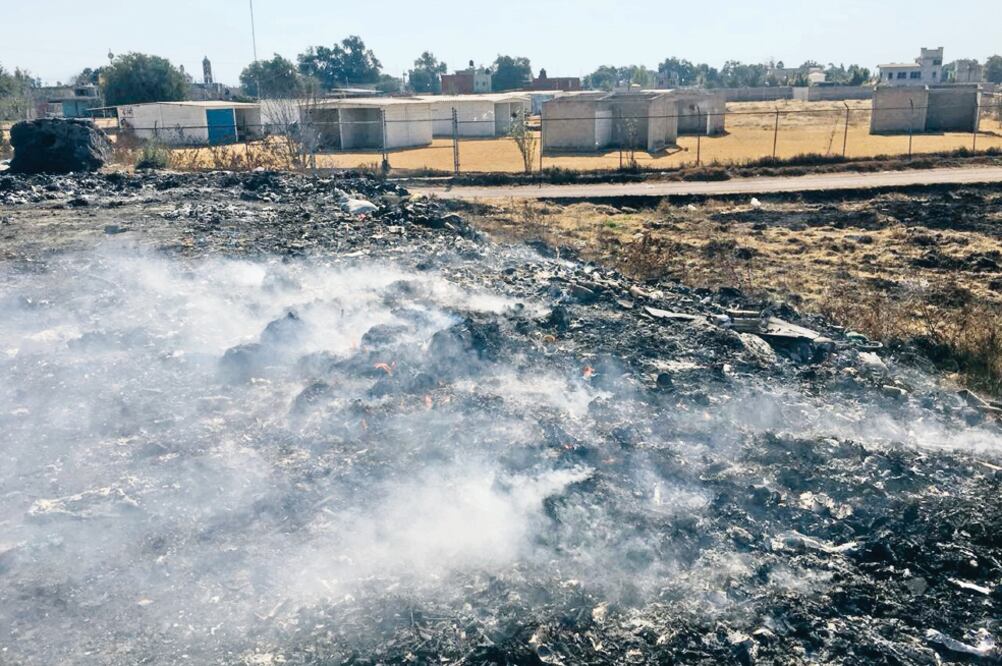 El accidente ocurrió en la comunidad de San Pedro de la Laguna en predios propiedad de Adán Pereira a un costado del canal, cerca del panteón. Había dos personas en el lugar, pero no ameritaron traslado a un hospital ()