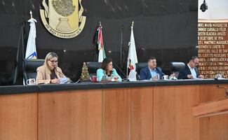 Proponen alternancia de género obligatoria en gubernaturas, alcaldías y diputaciones en BCS; iniciativa desata polémica