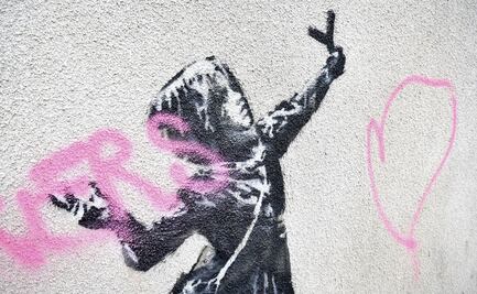 Vandalizan obra que Banksy pintó para San Valentín
