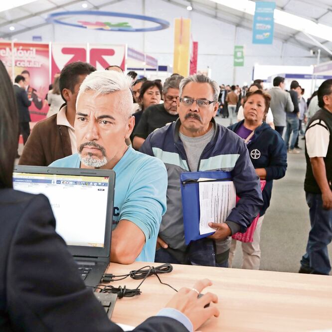 Los cambios en el régimen de inversión de las Afore ponen por primera vez a debate el monto final que recibirá un trabajador, explicó CitiBanamex. ARCHIVO EL UNIVERSAL