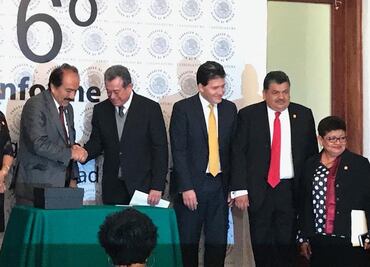 Guillermo Orozco entrega Sexto Informe de Gobierno de CDMX a nuevo Congreso