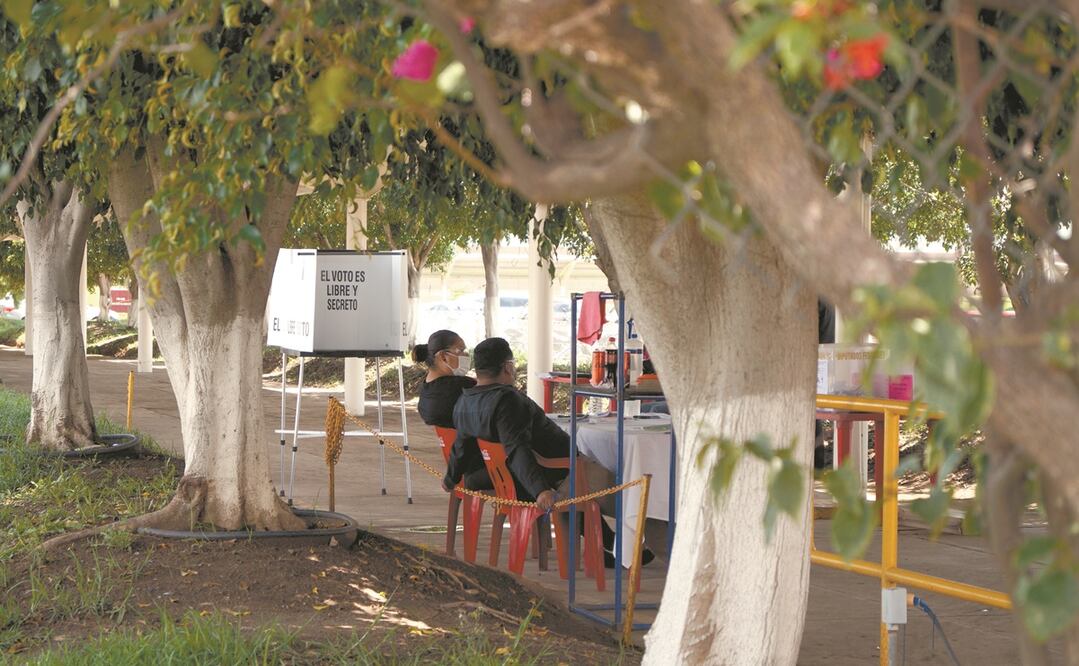 La Secretaría del Trabajo y Previsión Social (STPS) informó ayer que en GM Silao, 5 mil 876 trabajadores participaron en la consulta, con 2 mil 623 votos por el ‘SÍ’, 3 mil 214 por el ‘NO ’. Foto: XÓCHITL ÁLVAREZ. EL UNIVERSAL