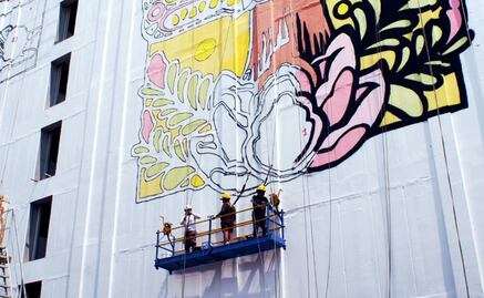 Giant murals help improve air quality in Mexico City