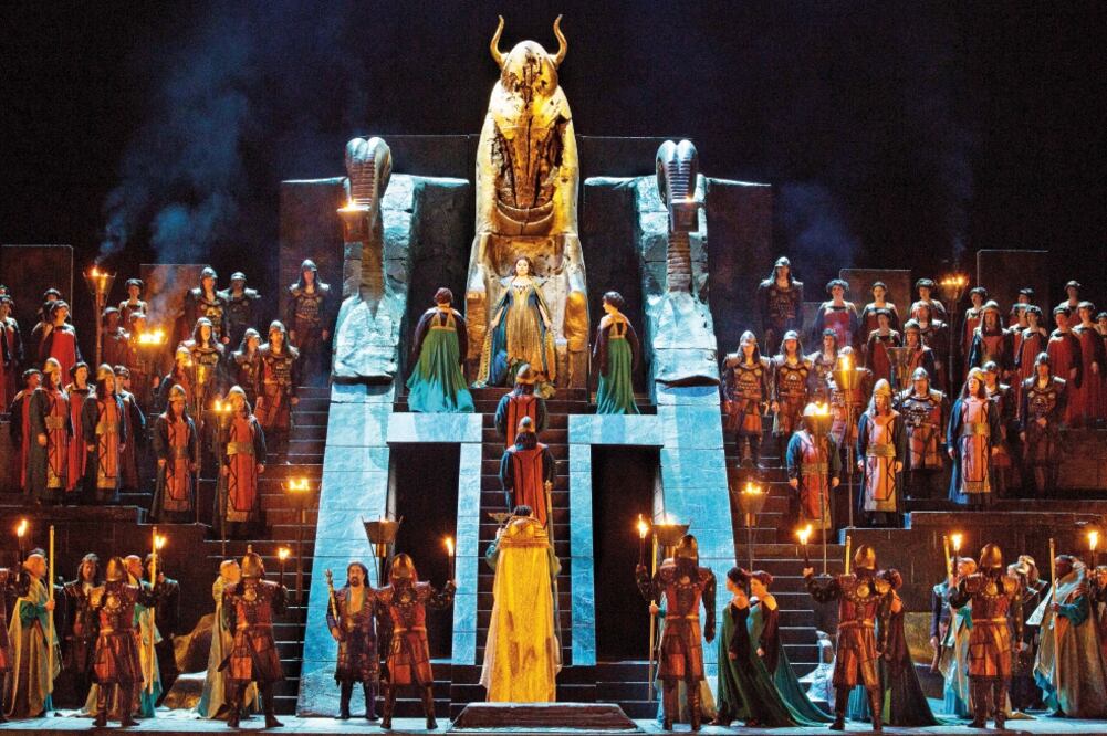 El elenco de Nabu cco también lo integran Liudmyla Monastyrska, Jamie Barton y Dmitry Beloselsky (CORTESÍA MARTY SOHL. METROPOLITAN OPERA)