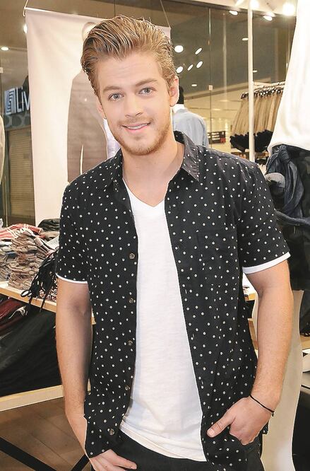 Hasta nueve horas fue esperado por sus fans durante un evento en Veracruz (ESPECIAL)