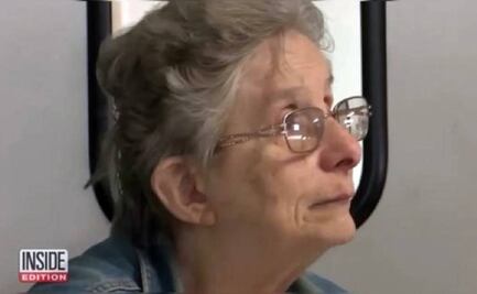 Abuelita lava platos y enternece las redes; internautas le ayudan a pagar deudas