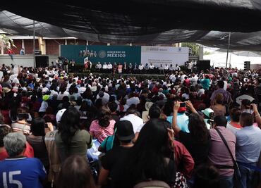 “Soy uno de sus soldados”; alcalde preso le pide ayuda a AMLO con un altavoz